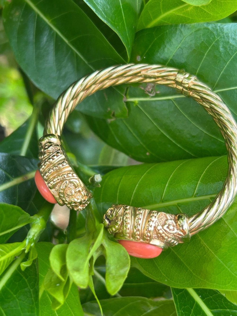 Vintage Italian 14k yellow gold cabochon coral bracelet cuff 17-18gram not scrap - Picture 11 of 15